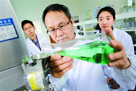 湯衛平技術團隊“鋰離子篩”提取鹽湖鹵水中鋰超95% 湯衛平技術團隊“鋰離子篩”提取鹽湖鹵水中鋰超95%