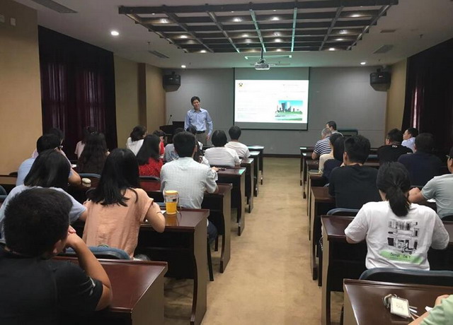 普林斯顿大学任智勇教授到厦门中科院城环所学术交流 普林斯顿大学任智勇教授到厦门中科院城环所学术交流